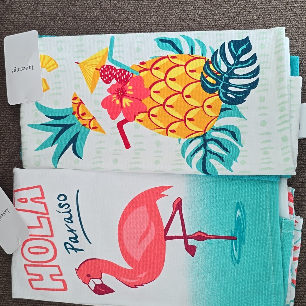LAYERINGS TROPICAL FLAMINGO & PINEAPPLE KITCHEN HAND TOWELS BUNDLE OF 4 TOWELS